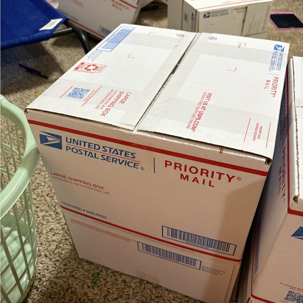 USPS Priority Mail Shipping Box